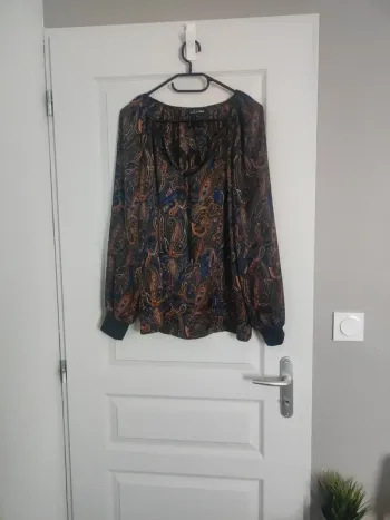 Blouse satiné Neuve 36