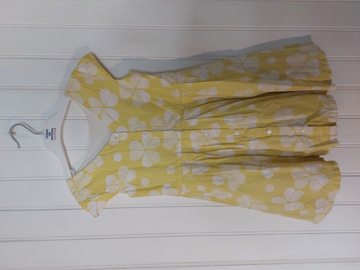 Robe motif fleur