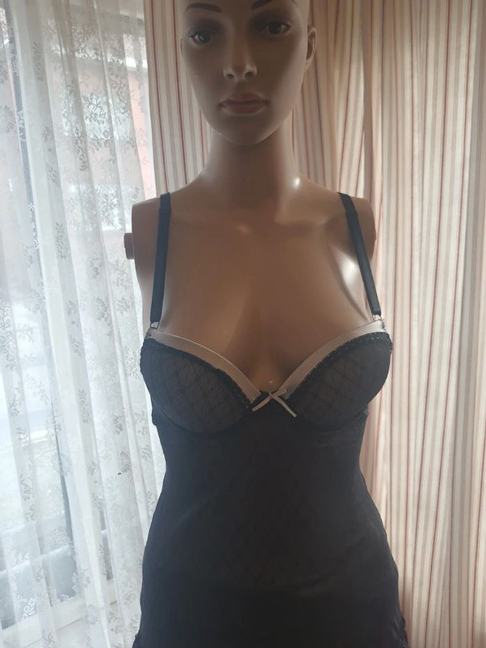 Nuisette Sanselle noir taille M - photo numéro 2