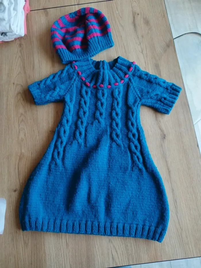 Robe laine et bonnet