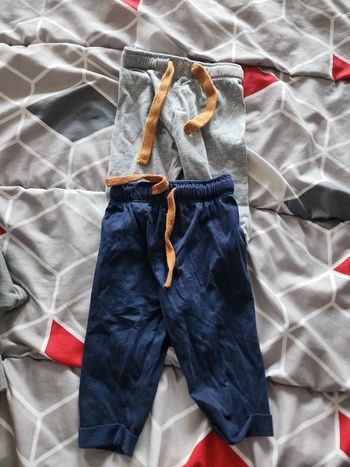 Lot 2 leggings neufs 3 mois