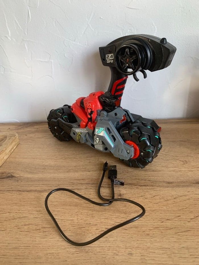 Moto radio-commandée Maisto cyclone drift