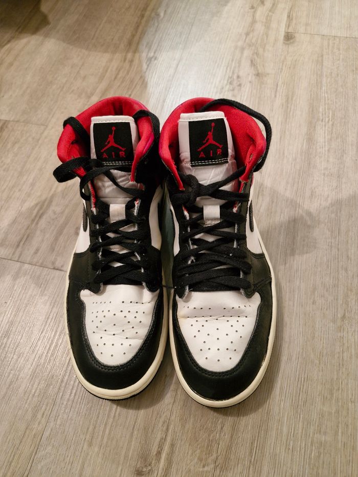 Sneakers NIKE AIR JORDAN 1 pointure 40,5