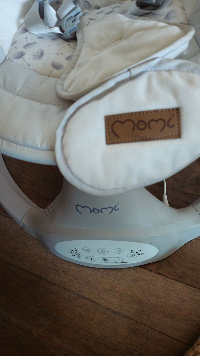 Balancelle électrique MoMiTransat électrique MoMi confortable pour enfant jusqu'à 9kgs.
5 vitesses de balancement. Possibilité d'utiliser le timeur et diffuse de la musique (plusieurs mélodies intégrées). Bluetooth.
Télécommande fournie avec. - photo numéro 2