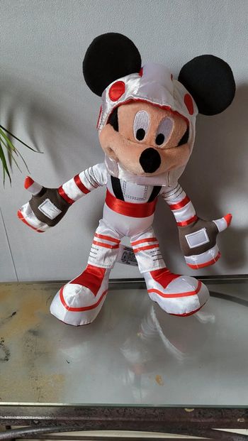Mickey Cosmonaute