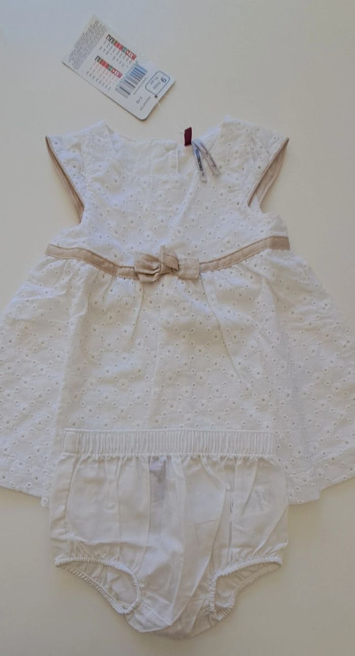 Robe neuve avec bloomer 9 mois Orchestra