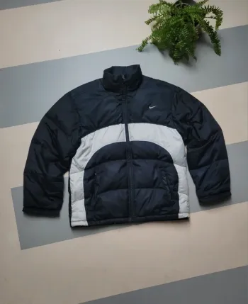 Doudoune nike vintage rétro XL noire et blanche