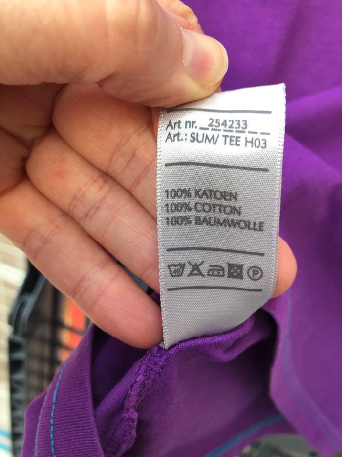 Tee-shirt garçon/homme taille S - photo numéro 4