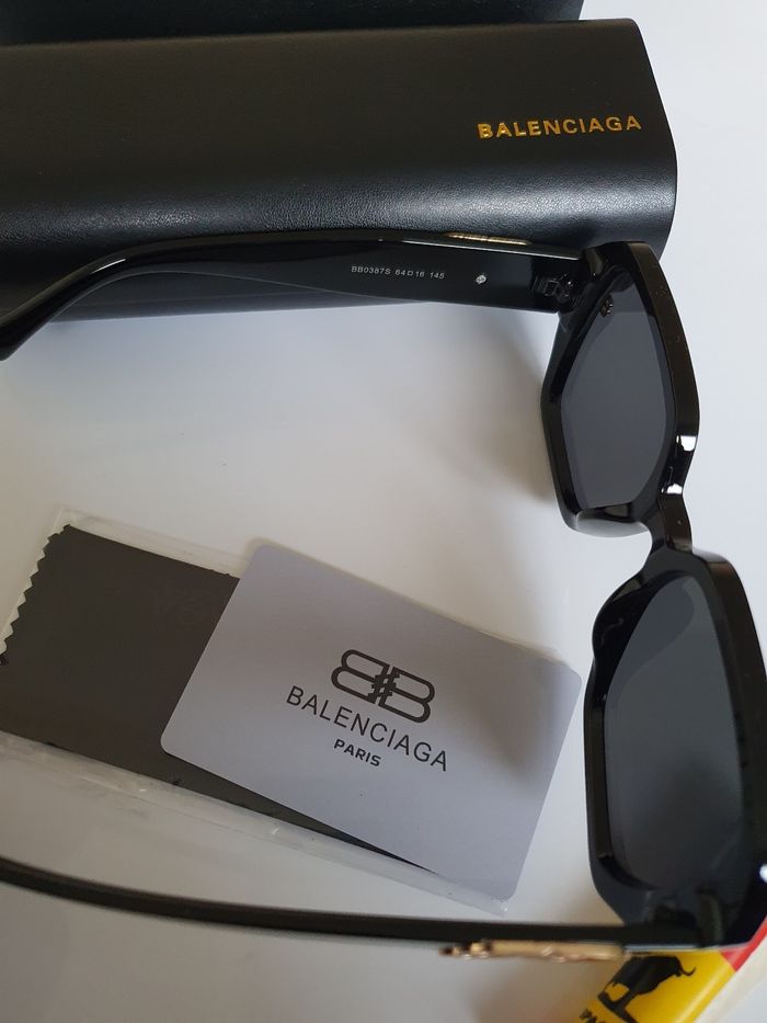 Lunettes de Soleil BALENCIAGA Noir & Or – Modèle BB Luxe – Avec Boîte Officielle - photo numéro 5