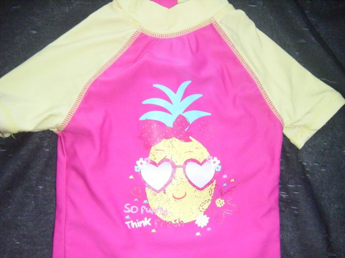 Combinaison de bain 6 mois - photo numéro 2