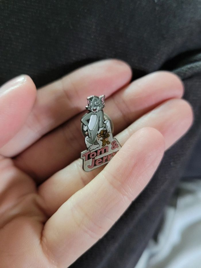 Pin's Tom&Jerry - photo numéro 2