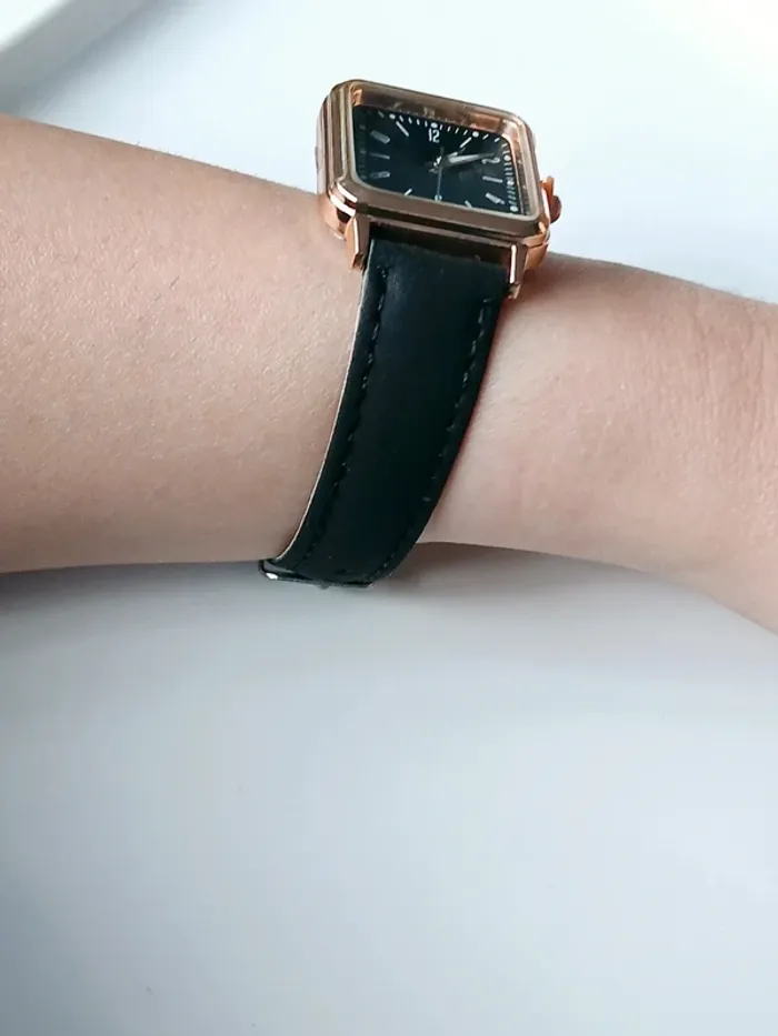 Montre carrée chic bracelet noir – design épuré très tendance - photo numéro 3