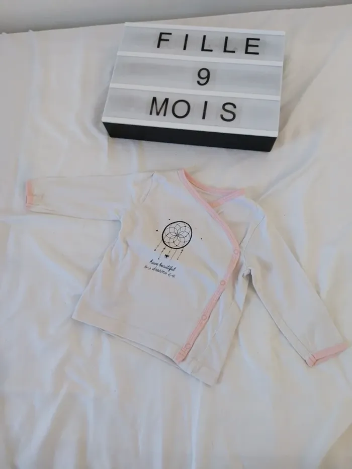 Tee-shirt manche longue fille 9 mois