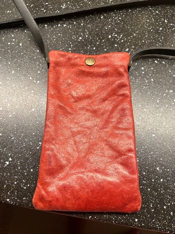 Étui en cuir lunettes ou portable