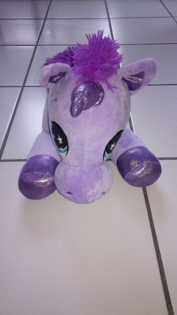 Licorne violette