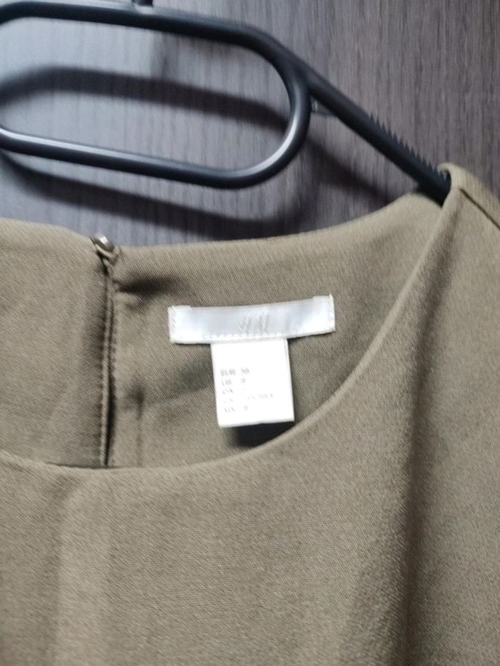 Robe courte kaki taille 38 - photo numéro 2