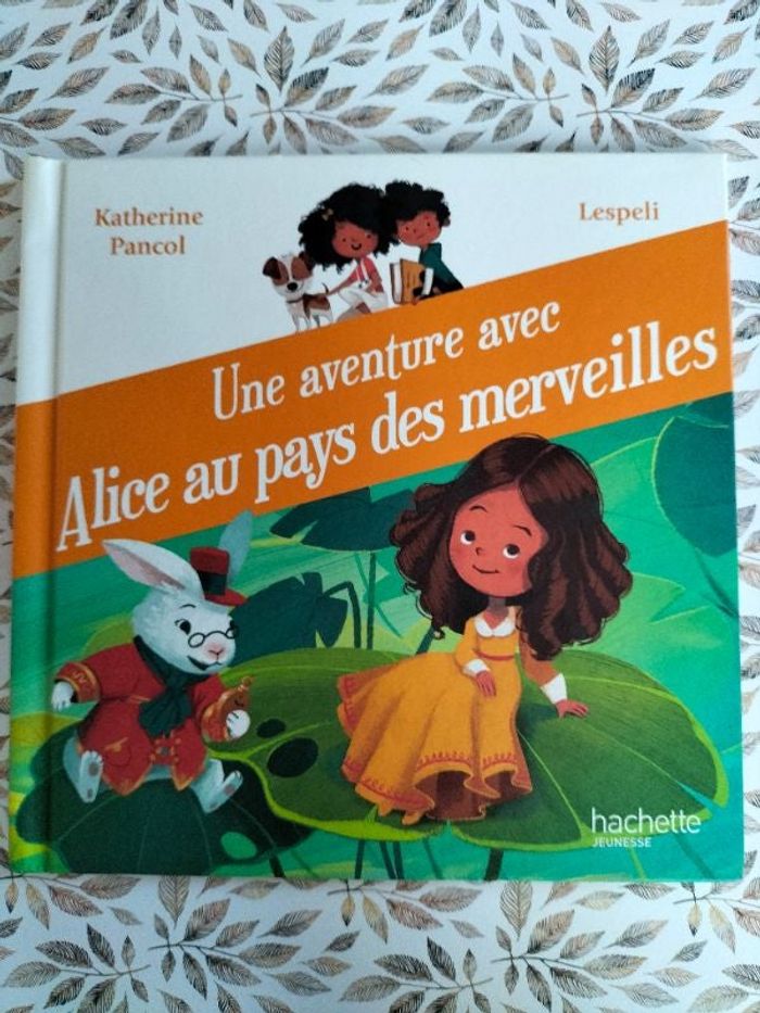 Livre enfant MC Donald Alice au pays des merveilles