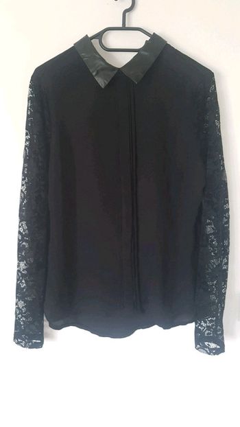 Blouse dentelle et simili cuir