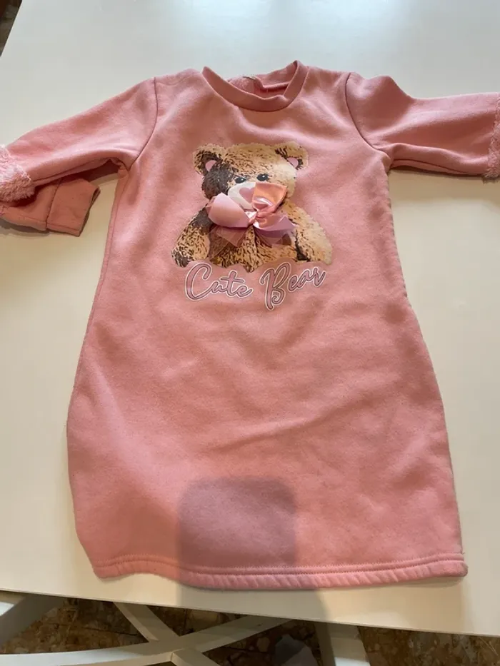 Lot de 6 sweat et 2 robe pulls 6 ans - photo numéro 9