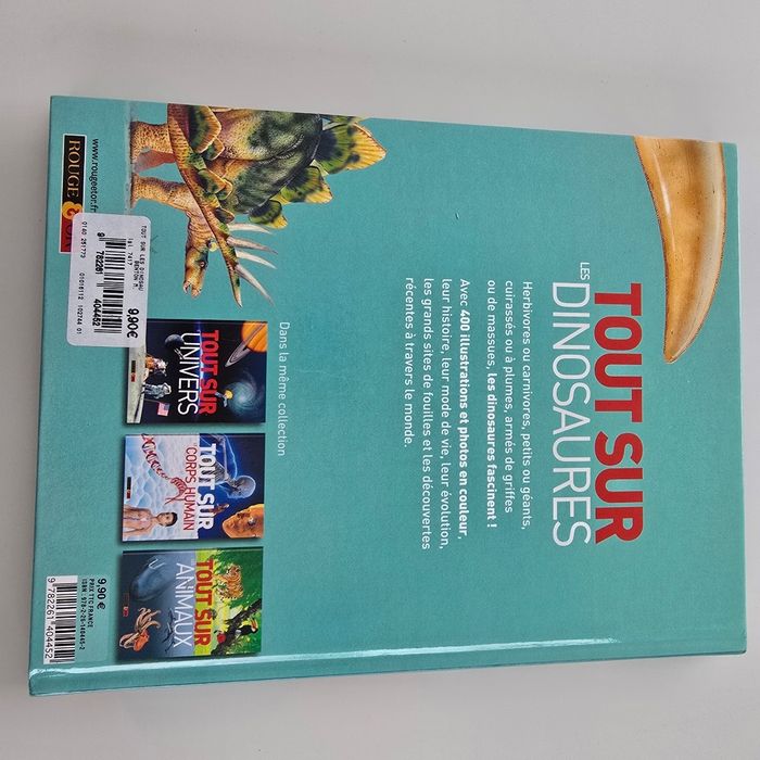 Livre tout sur les Dinosaures - photo numéro 2