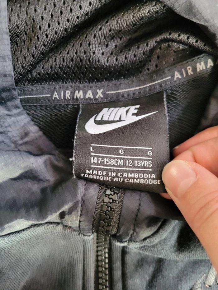 Sweat type sport Nike zippée - photo numéro 4