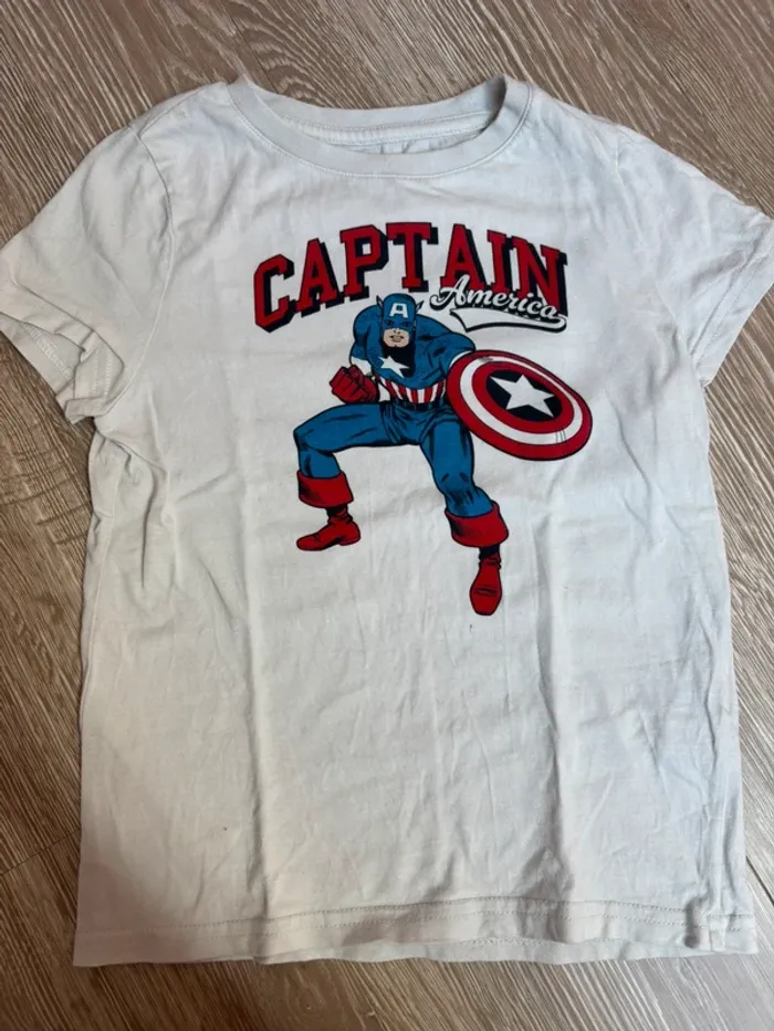 Lot tee-shirts Marvel 5 ans - photo numéro 7