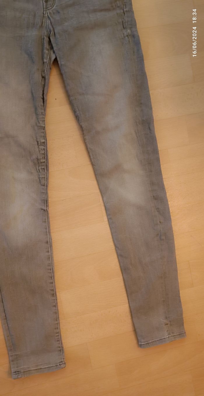 Jean femme taille 42 gris - photo numéro 3