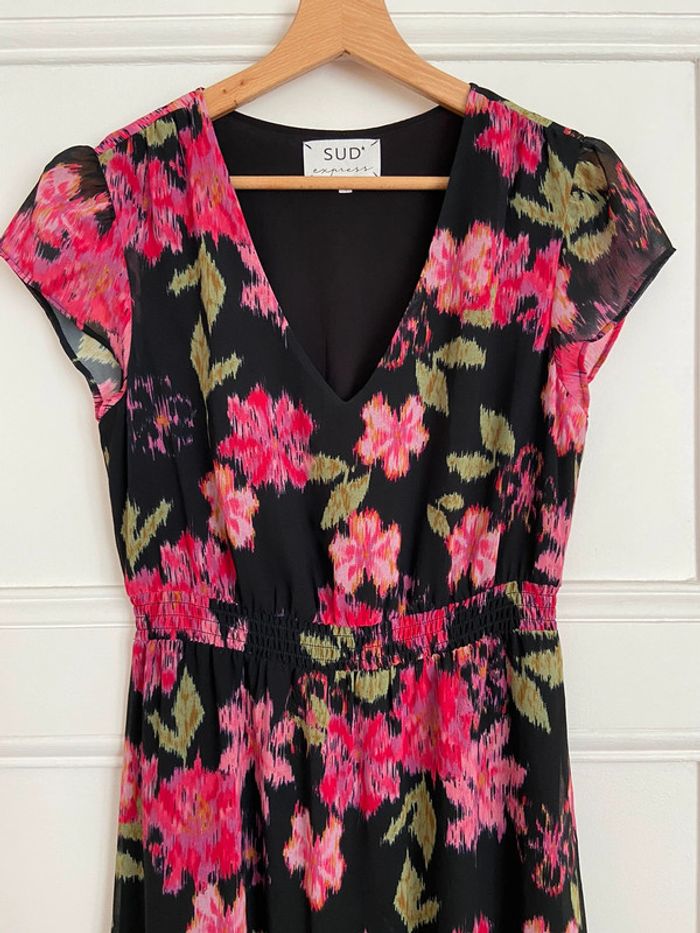 Magnifique robe fleurie Sud Express état neuf - photo numéro 2