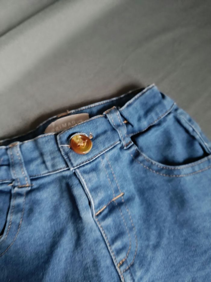 Short en jean 💕 Taille 6/9 mois - photo numéro 3