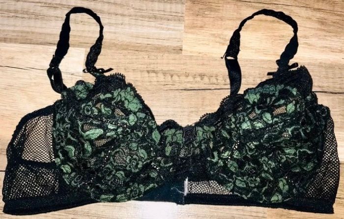 Soutien gorge noir vert 90b rien