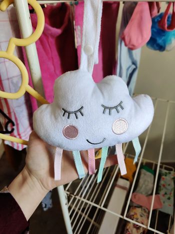 Hochet peluche nuage