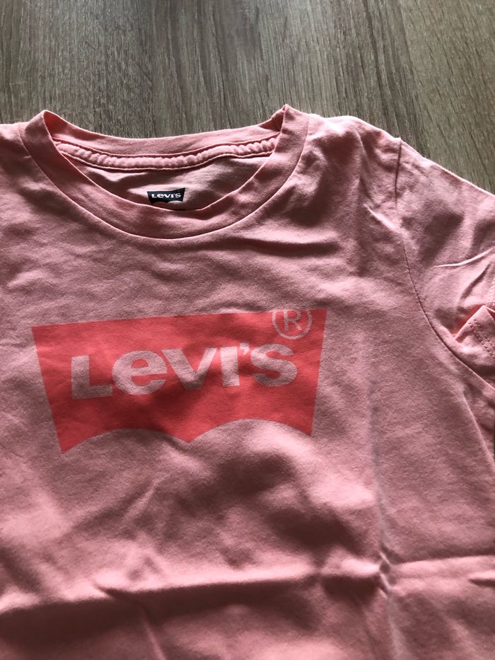 Tee shirt levis 6 and neuf - photo numéro 4