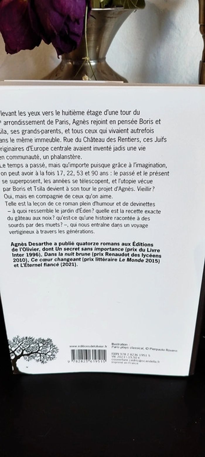 Le château des rentiers livre grand format - photo numéro 2