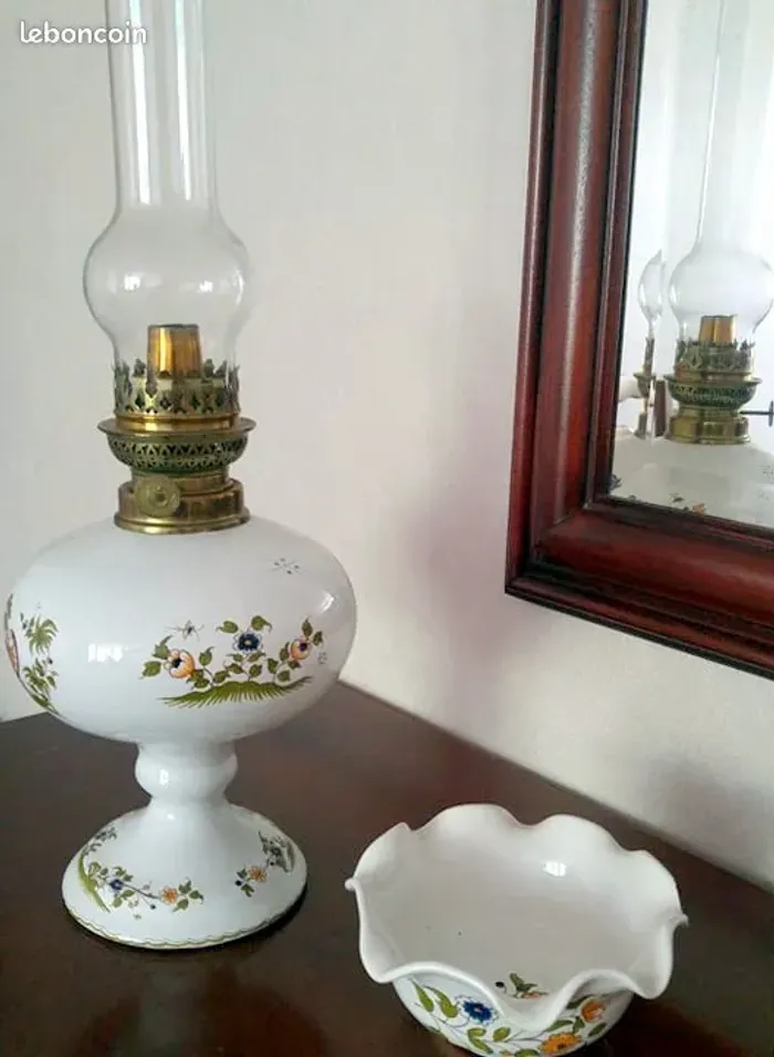 Lampe à Pétrole Moustier Neuve