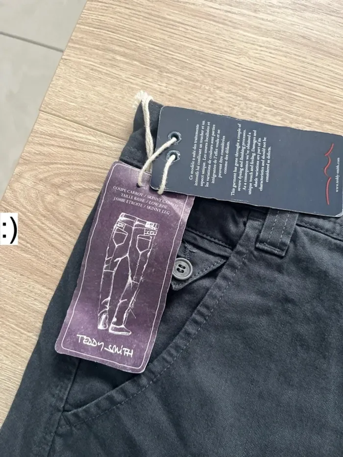 Superbe pantalon Teddy Smith taille 38 neuf avec étiquette - photo numéro 5
