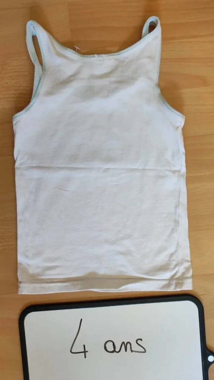 Maillot de corps taille 4 ans - photo numéro 3