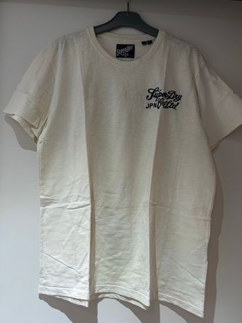 Tee-shirts homme Superdry crème