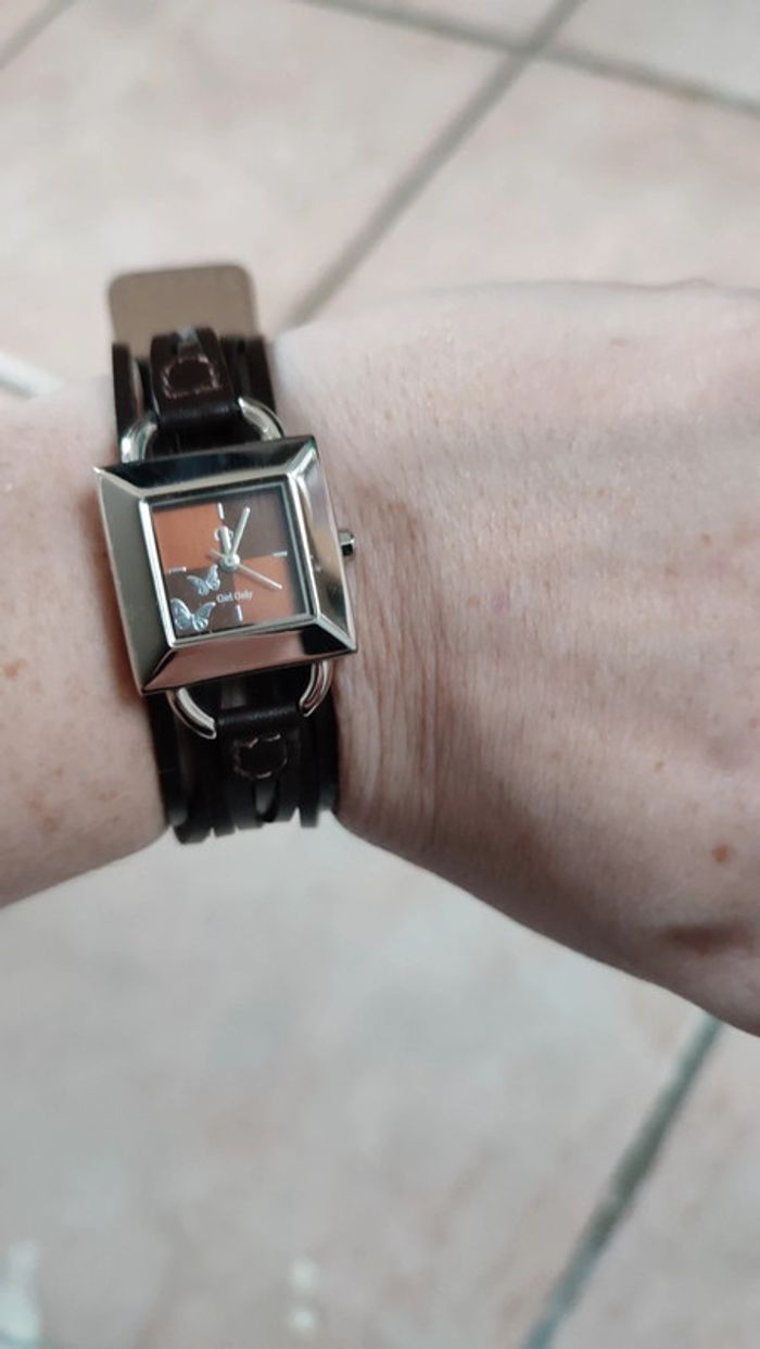 Montre papillon