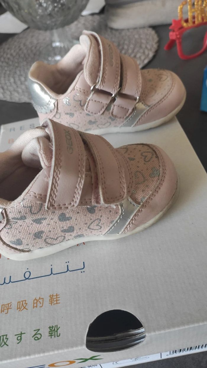 Chaussures bébé fille pointure 18 Geox - photo numéro 5
