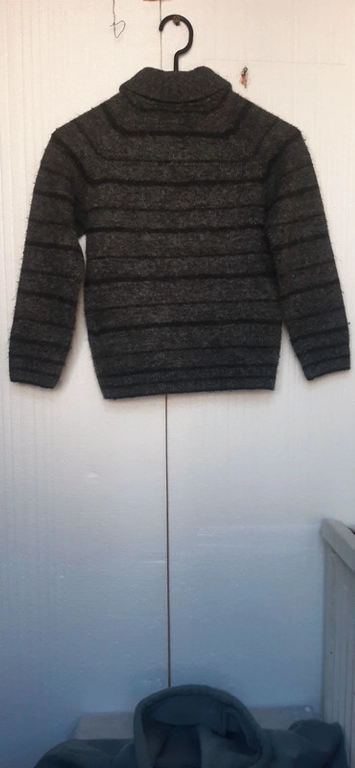 Pull 8 ans - photo numéro 2