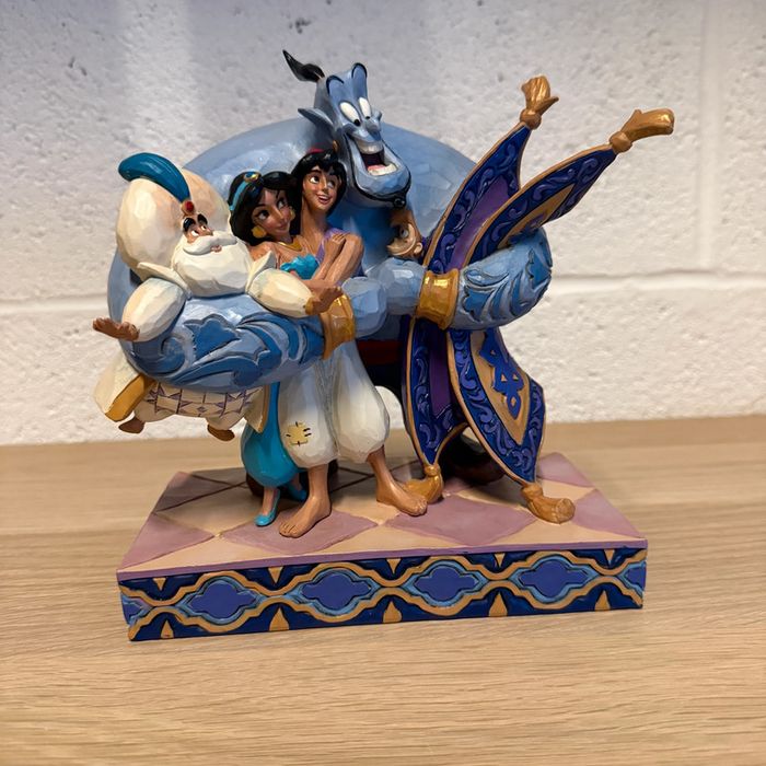 Figurine L'étreinte du Génie – Disney Traditions