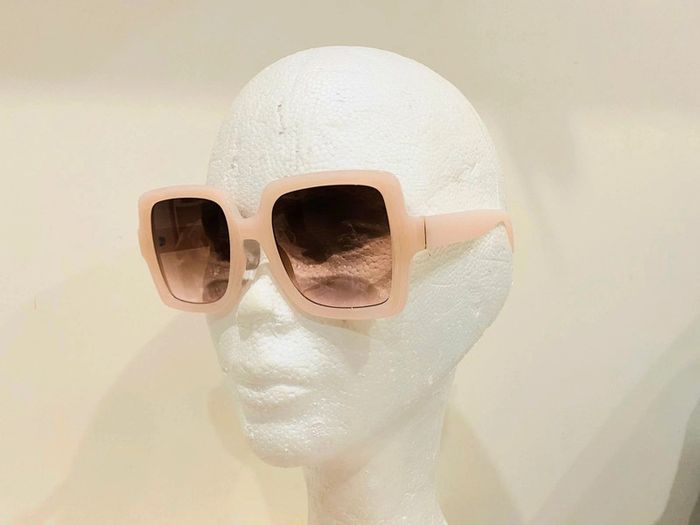 Lunette de soleil fel carrée rose verres dégradés uvprotection taille moyenne - photo numéro 5