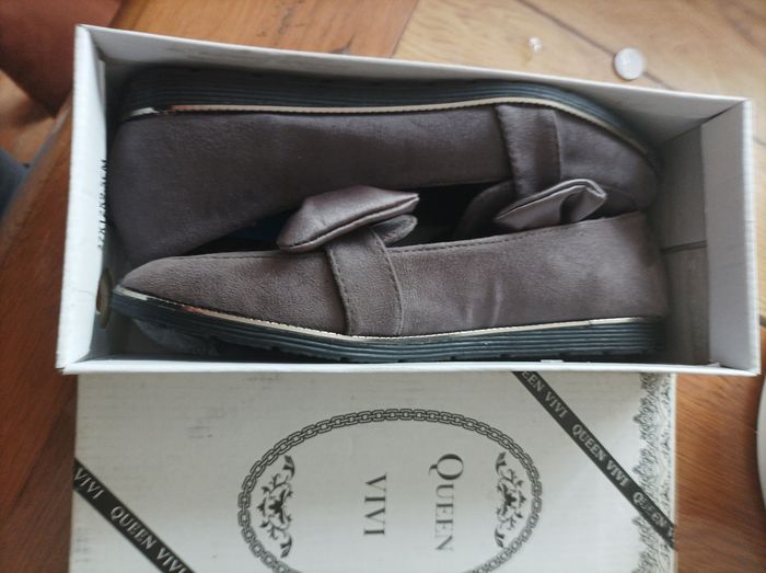 Chaussures femme taille 37 neuve - photo numéro 3