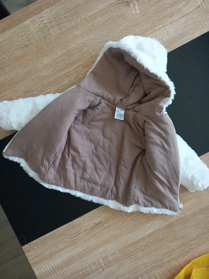 Veste / blouson bébé blanc, doux, 6 mois - photo numéro 5