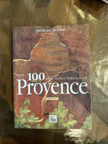 Livre les, 100 plus belles balades en Provence