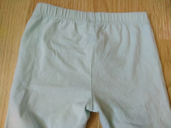 Lot de 2 pantacourt. Tex. Bébé 18 mois - photo numéro 7