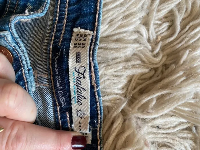 Short en jeans bi-couleurs Zara - photo numéro 3