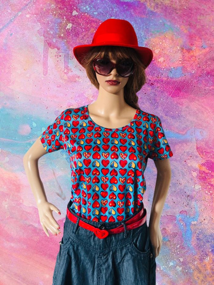 T-shirt motif cœurs vintage Y2K 2000s Heart pattern t-shirt - photo numéro 2