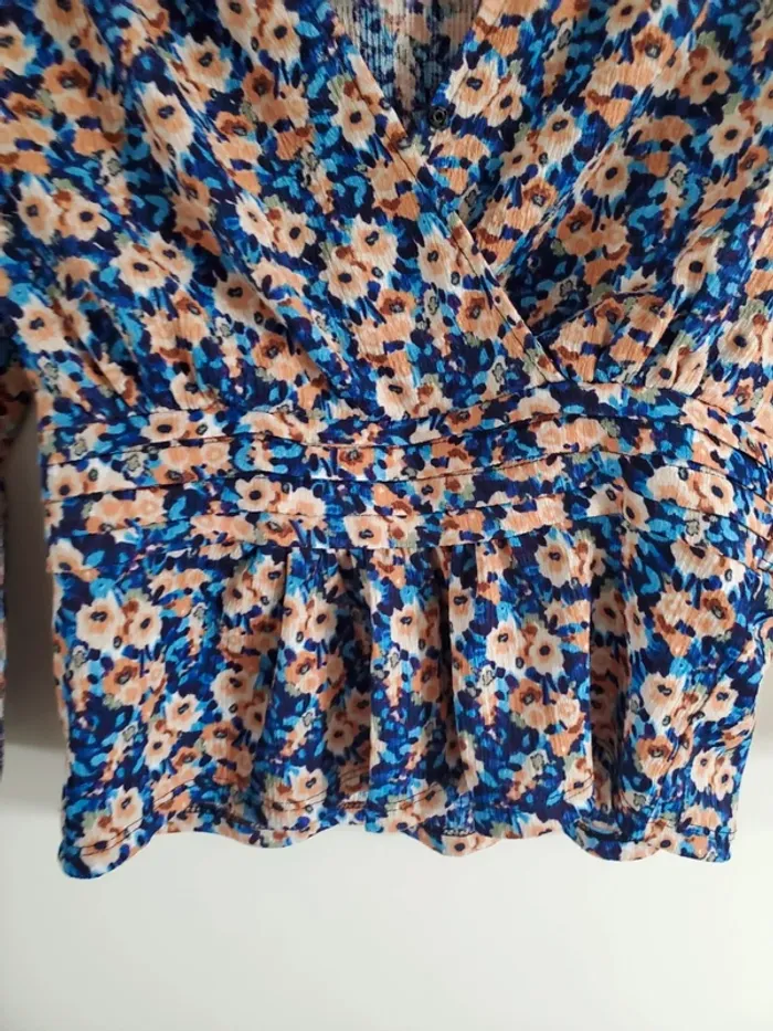 Blouse courte fleurie nafnaf - photo numéro 2