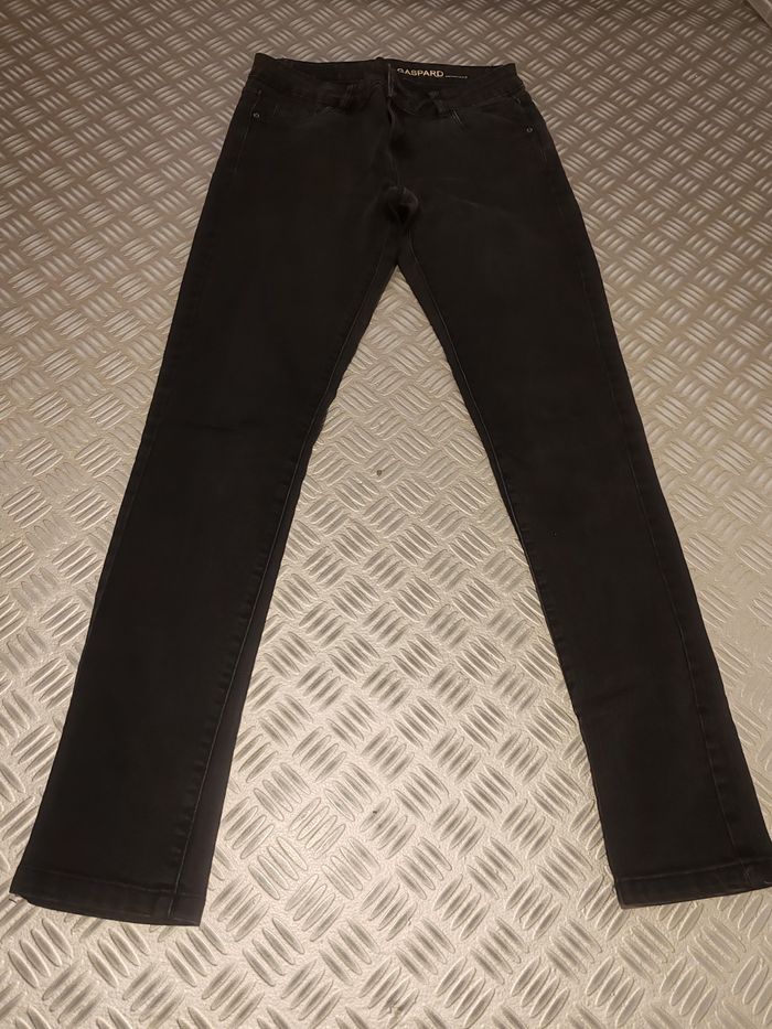 Un lot de jean - photo numéro 3